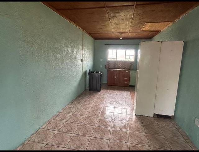 3 BEDROOM HOUSE FOR SALE IN KOSMOSPARK